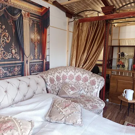 Ubytování v soukromí Balta Maja *