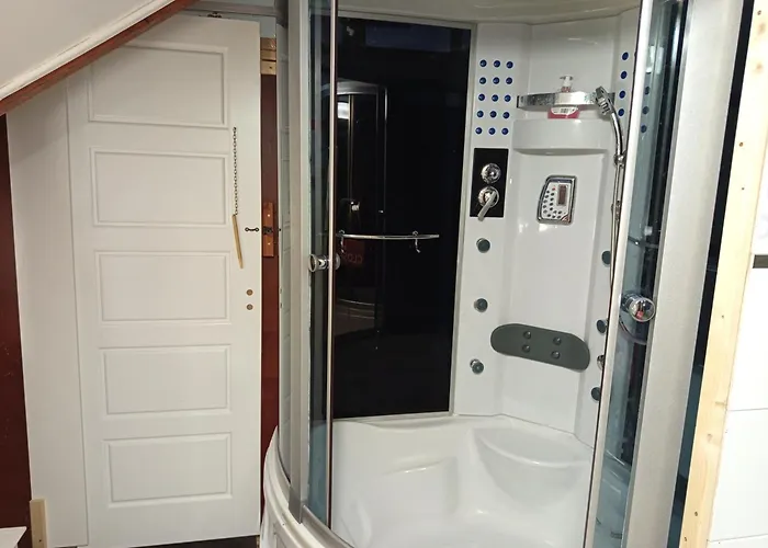 Dzīvošana ģimenē Balta Maja Riga