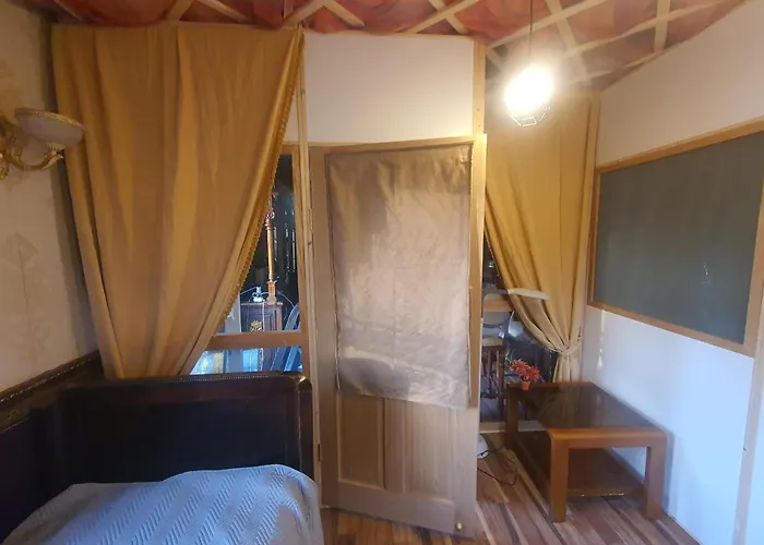 Balta Maja Dzīvošana ģimenē