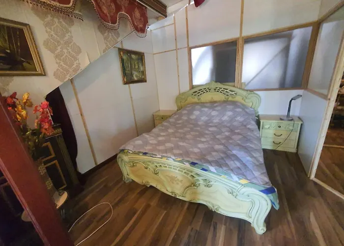 Balta Maja Dzīvošana ģimenē *