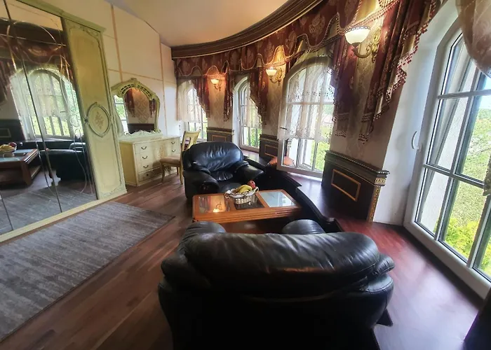 Balta Maja Dzīvošana ģimenē Riga