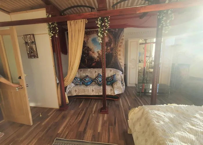 Dzīvošana ģimenē Balta Maja