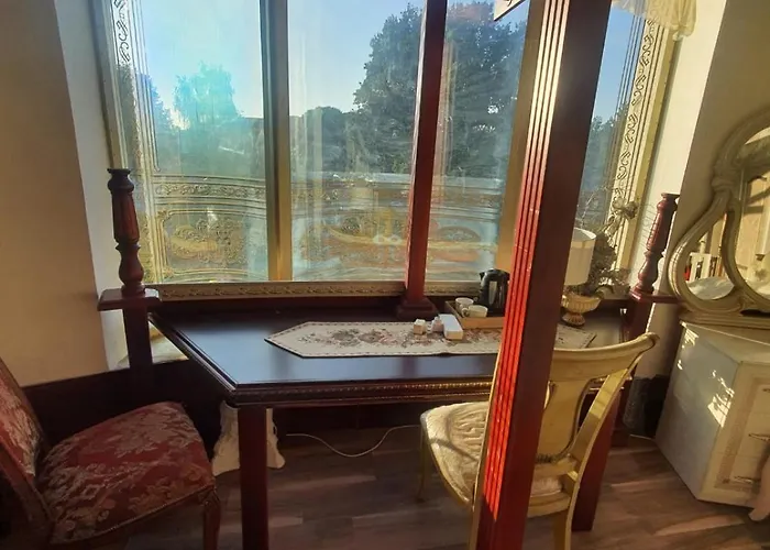 Dzīvošana ģimenē Balta Maja *